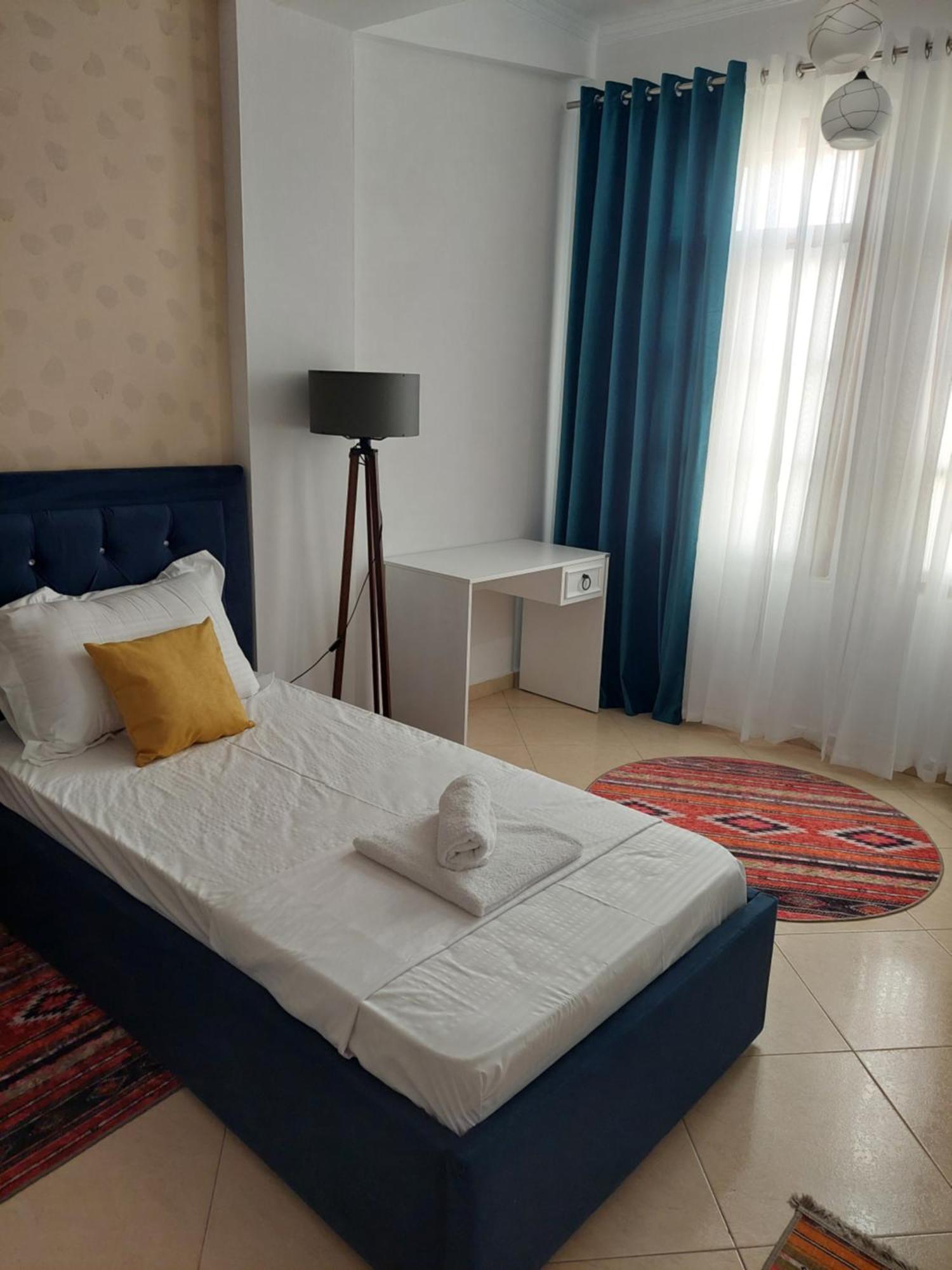 Godard Apartments Vlorë エクステリア 写真