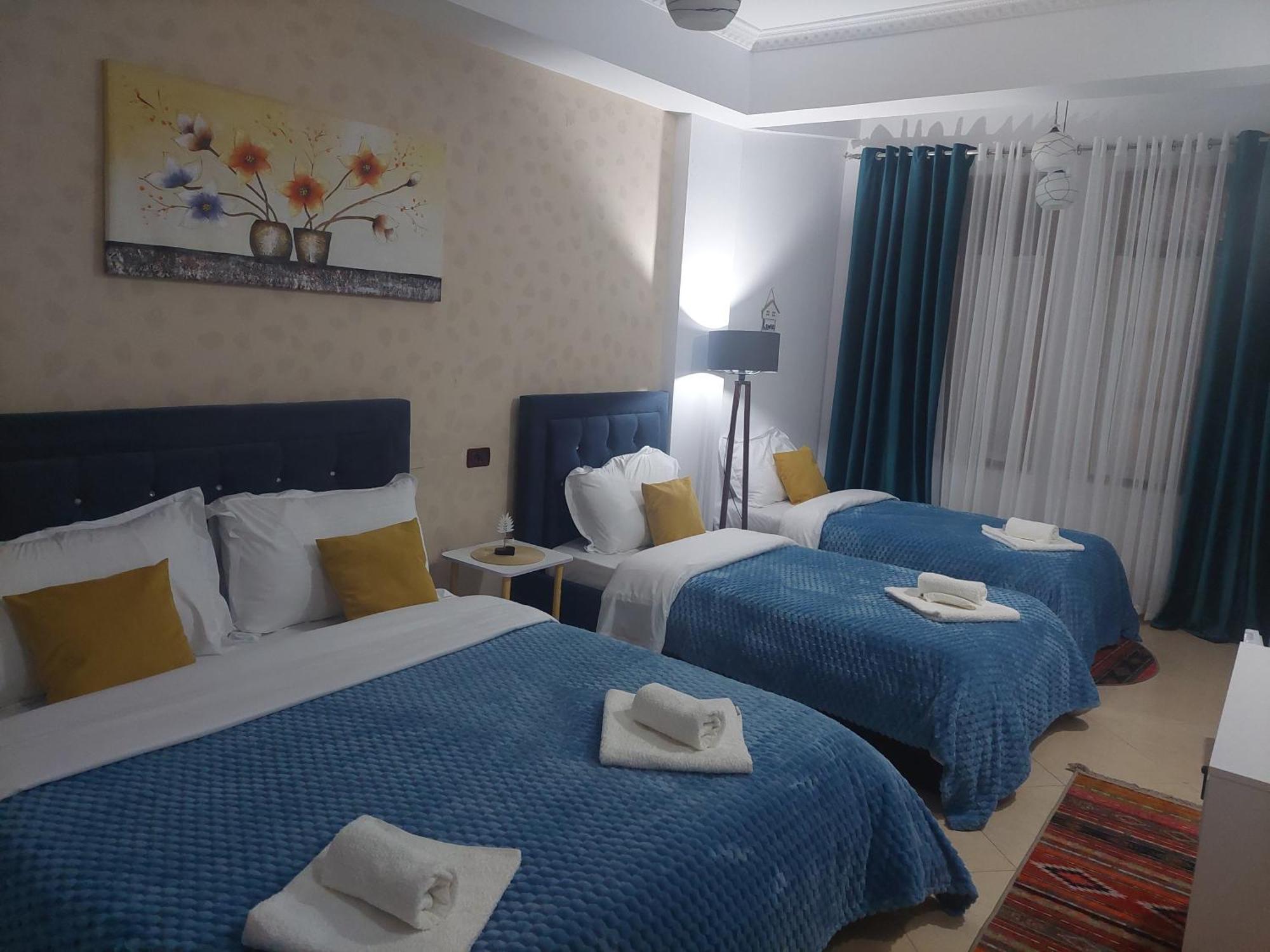 Godard Apartments Vlorë エクステリア 写真