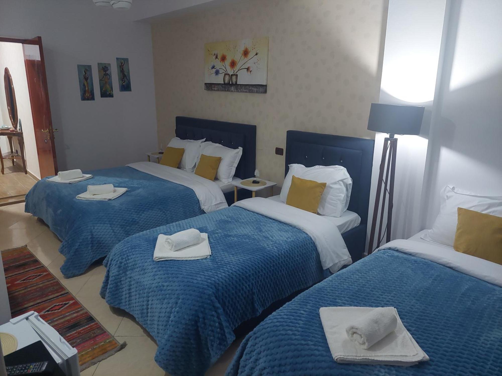 Godard Apartments Vlorë エクステリア 写真